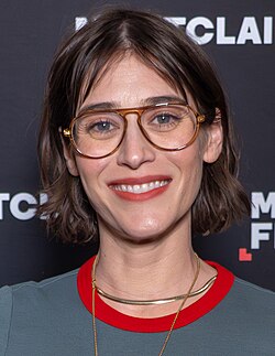 Bild på skådespelaren Lizzy Caplan