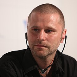 Foto: Petr Novák, Wikipedia Bild på skådespelaren Shanti Roney